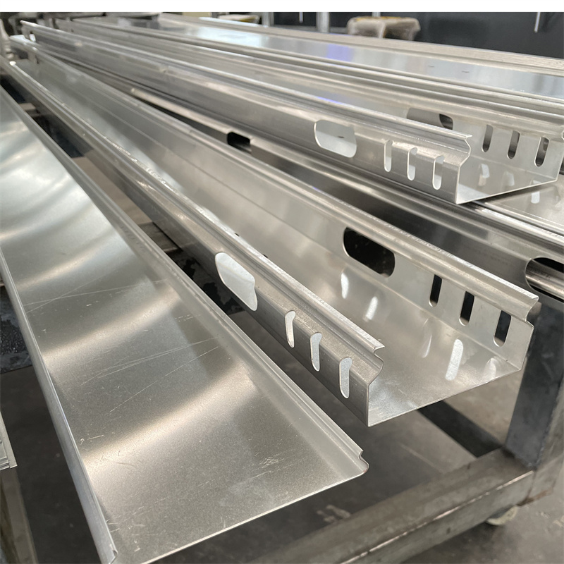 自鎖式電纜橋架